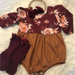 Baby girl 6-9 months romper+stockings